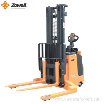 New Standing Electric Straddle Stacker